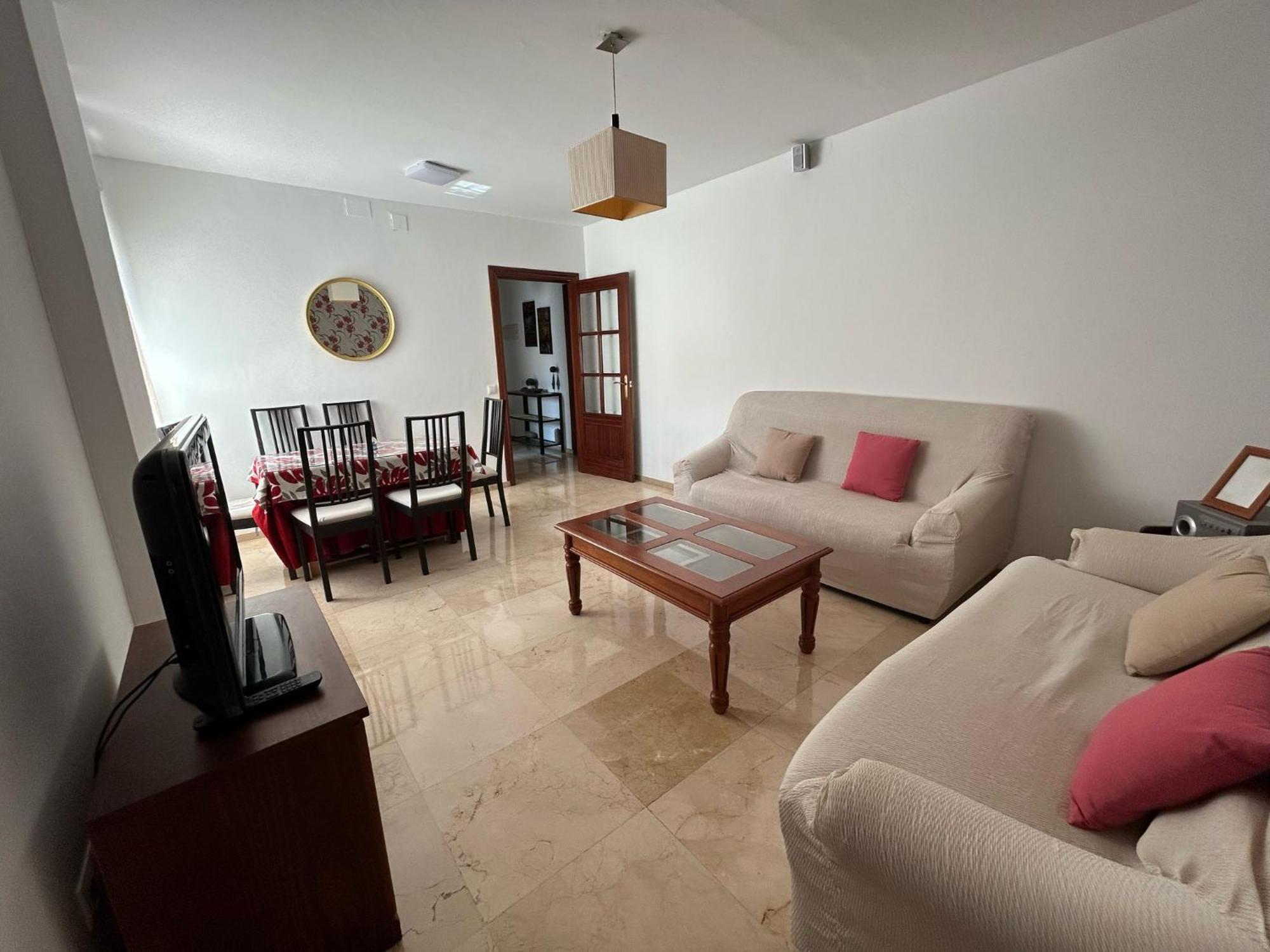 Alonso De Burgos En El Centro De Apartamento *